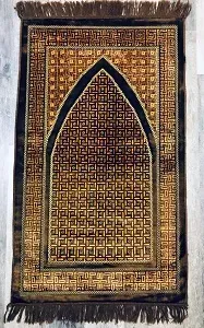 নরমাল ভেলভেট জায়নামায